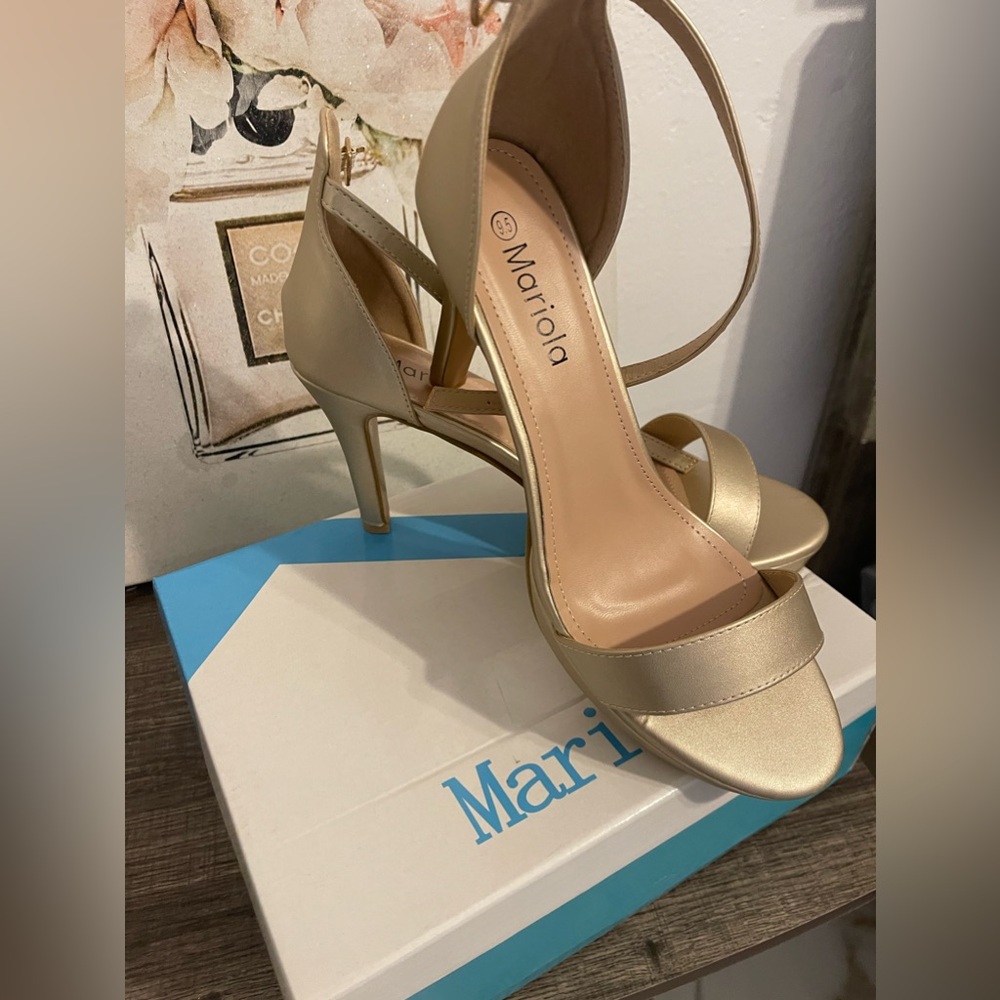 Women’s shoe